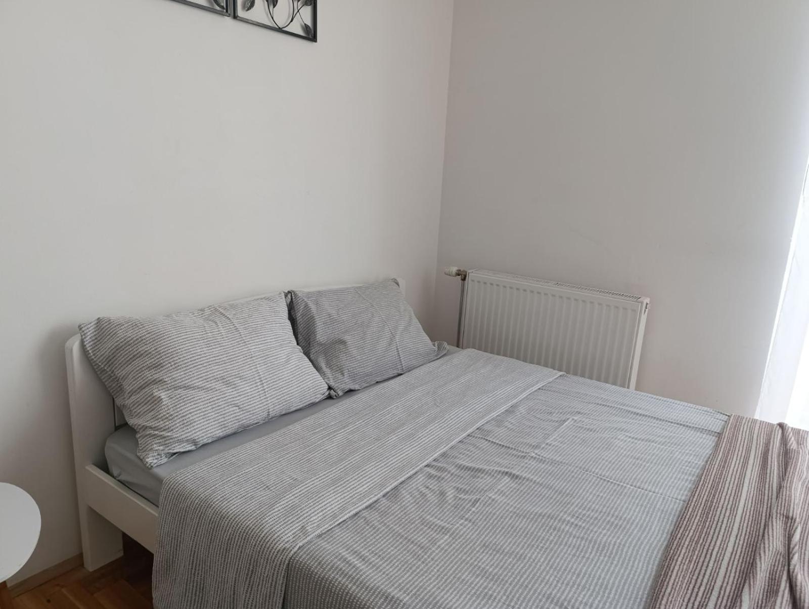 Nikola Ns Apartamento Novi Sad Exterior foto